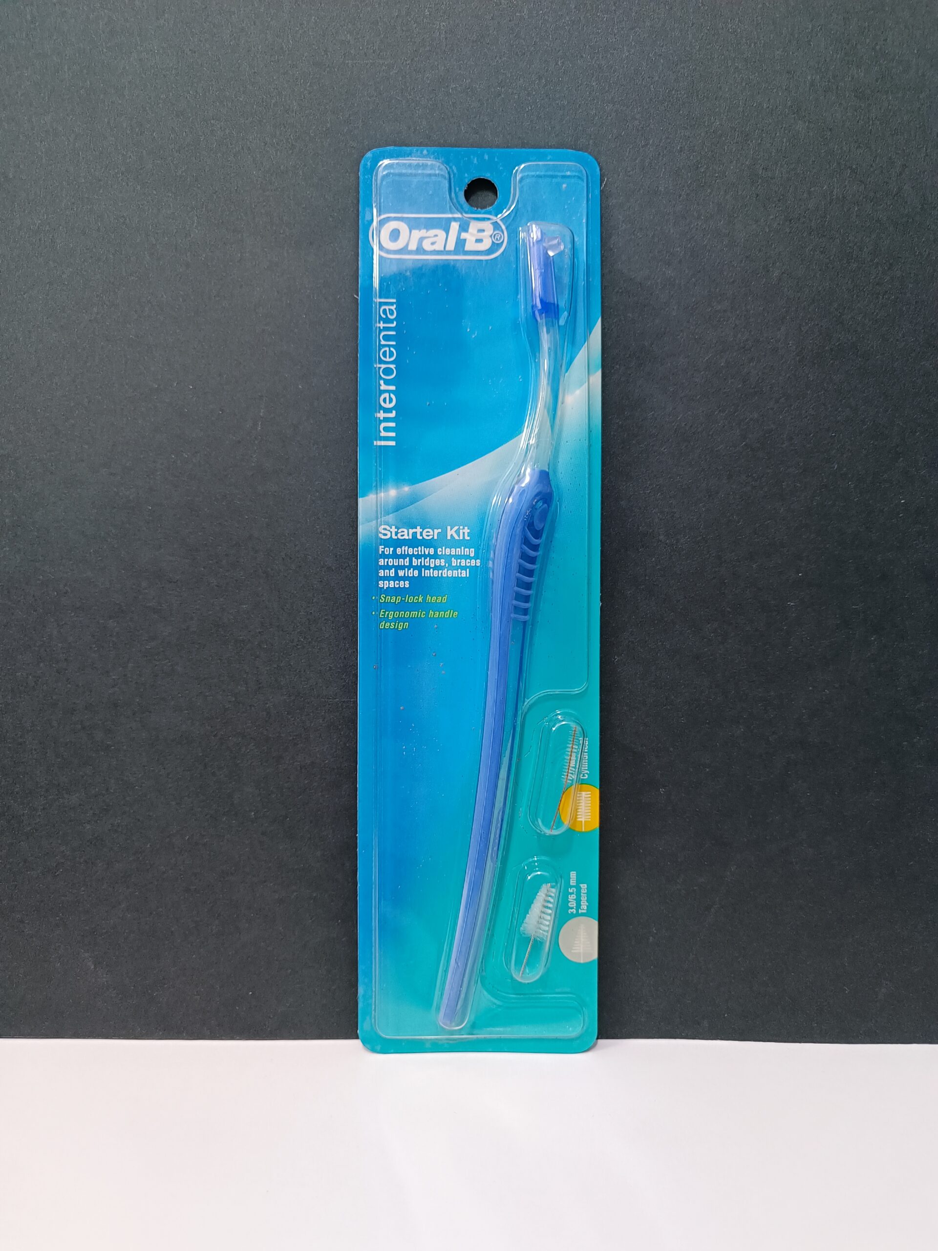 مسواک بین دندانی اورال بی ORAL B Interdental Toothbrush همراه با دو عدد برس 1 مسواک بین دندانی اورال بی ORAL B Interdental Toothbrush همراه با دو عدد برس