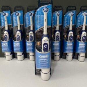 مسواک برقی ( باتری خور) اورال بی Oral-B مدل Advanced Power با قابلیت تعویض سری
