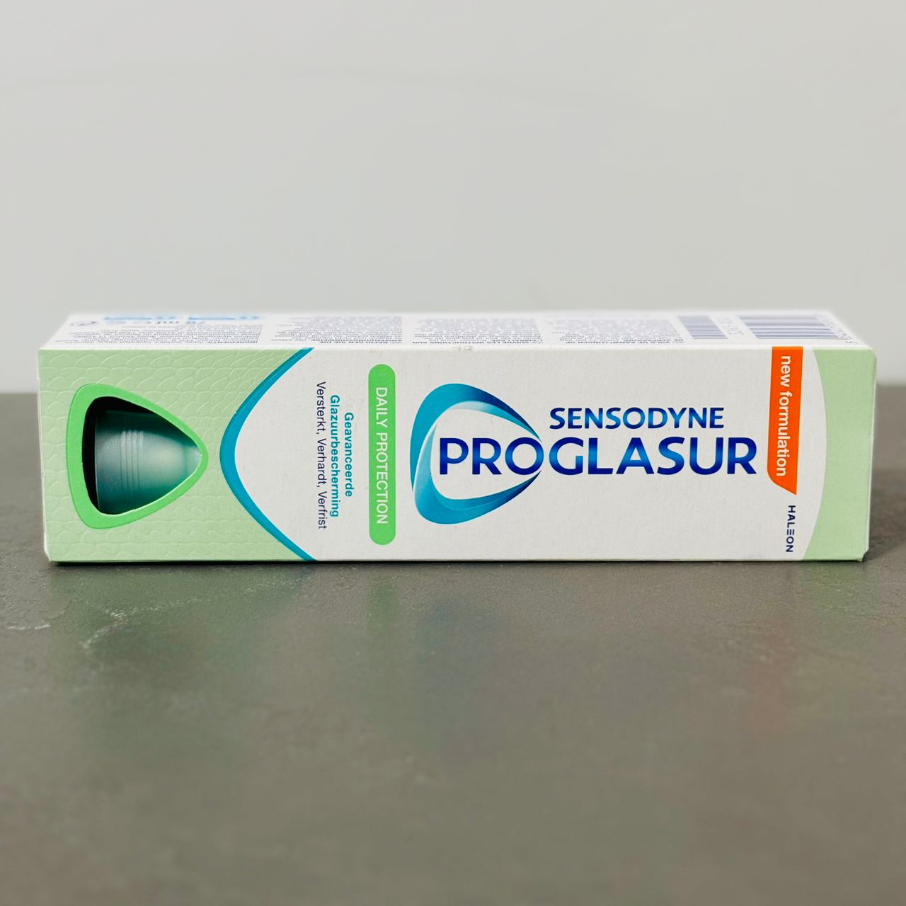 خمیردندان سنسوداین پروگلاسور Sensodyne Proglasur Daily Protection حجم 75 میل ساخت انگلیس 4 خمیردندان سنسوداین پروگلاسور Sensodyne Proglasur Daily Protection